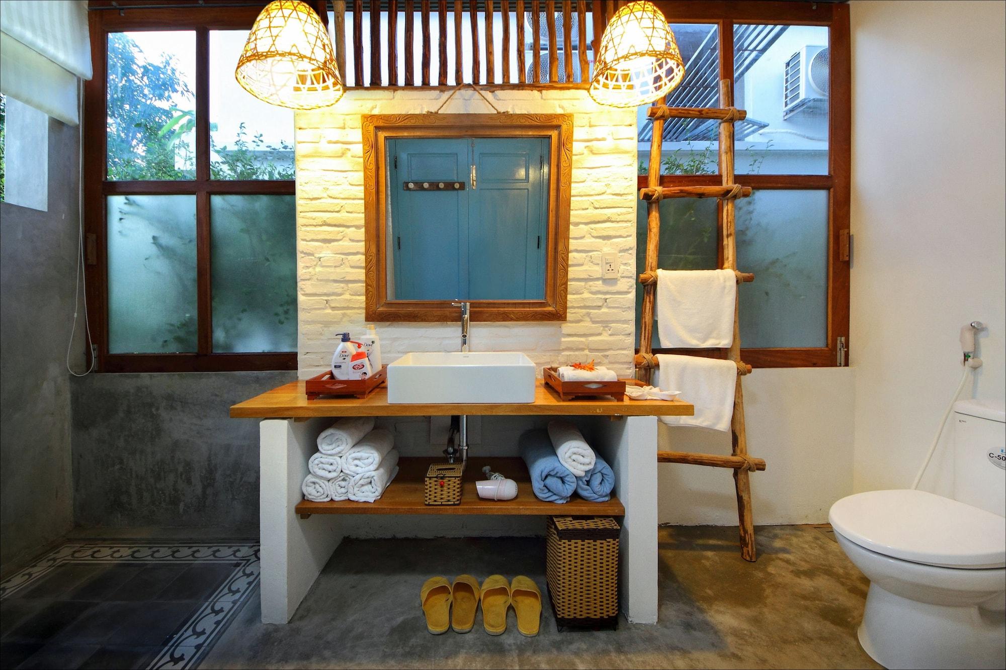 Life Beach Villa Hoi An Exterior photo