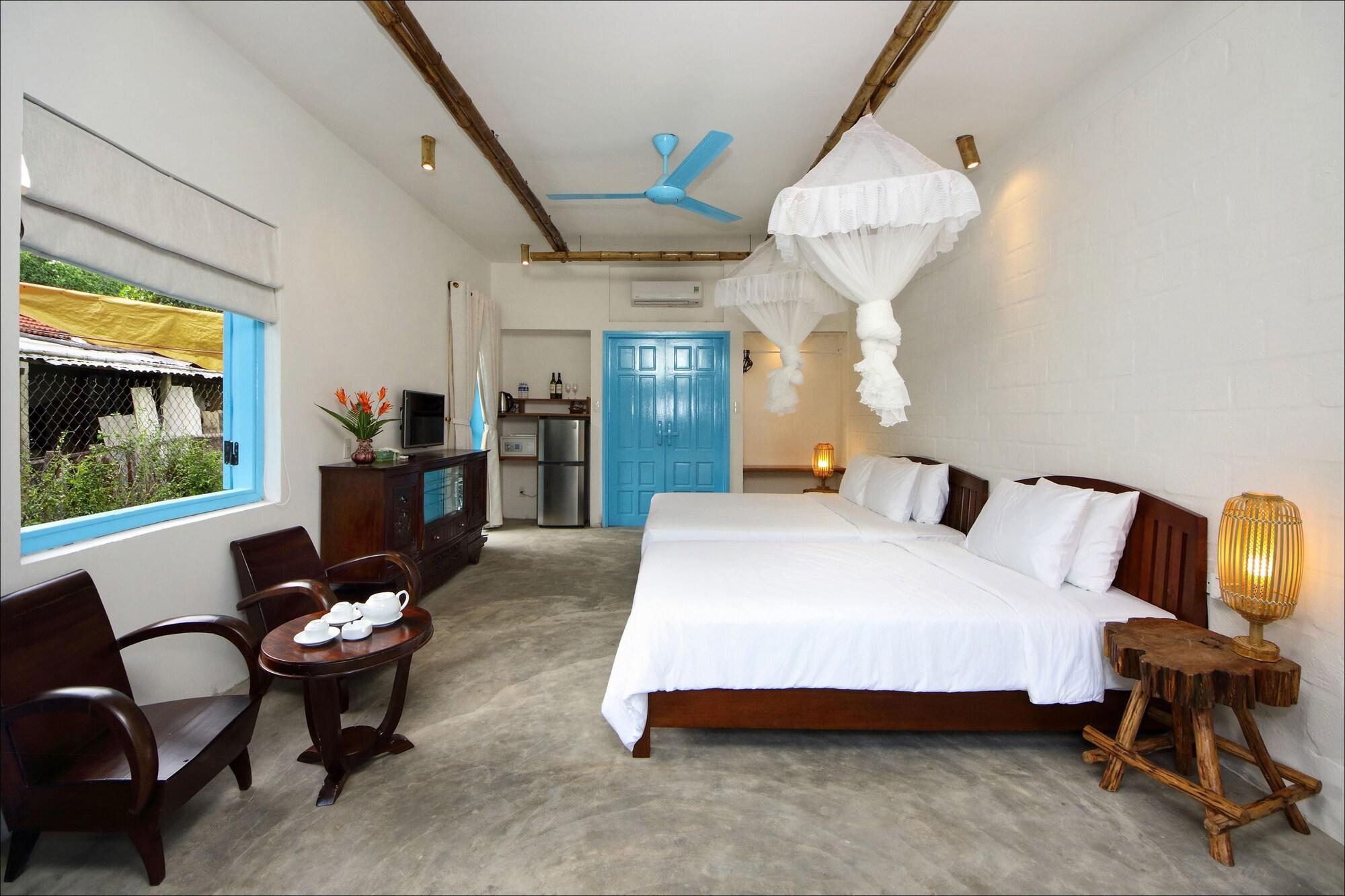 Life Beach Villa Hoi An Exterior photo